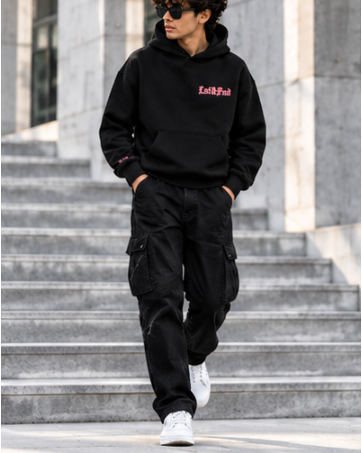 LOST IN MOTION HOODIE BLACK